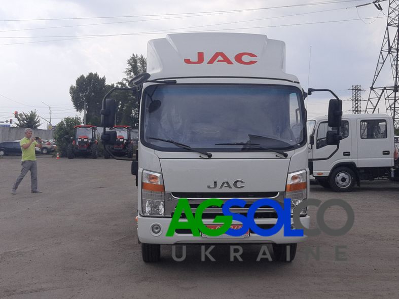 Вантажний автомобіль JAC N80 (шасі)