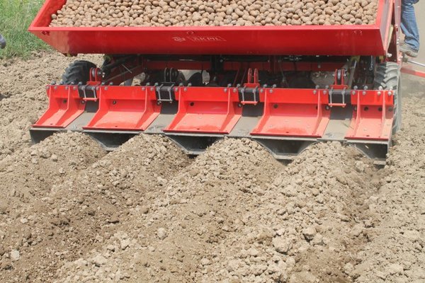 Техника для посадки картофеля